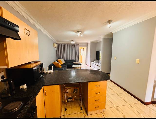 2 BEDROOM SECTIONAL TITLE FOR SALE IN NIEUW MUCKLENEUK